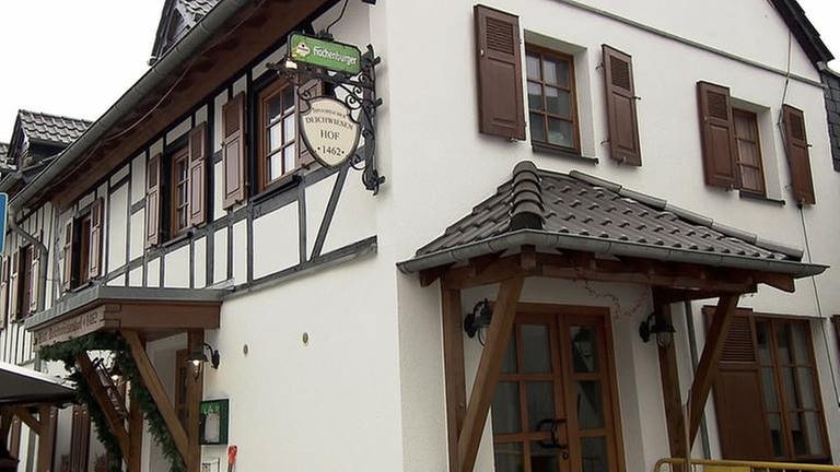 Im Deichwiesenhof dem ältesten Gebäude von Bonefeld spielt sich das ganze Ortsleben ab. (Foto: SWR, SWR -)