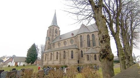 Landkern Eifeldom Pfarrkirche St Servatius