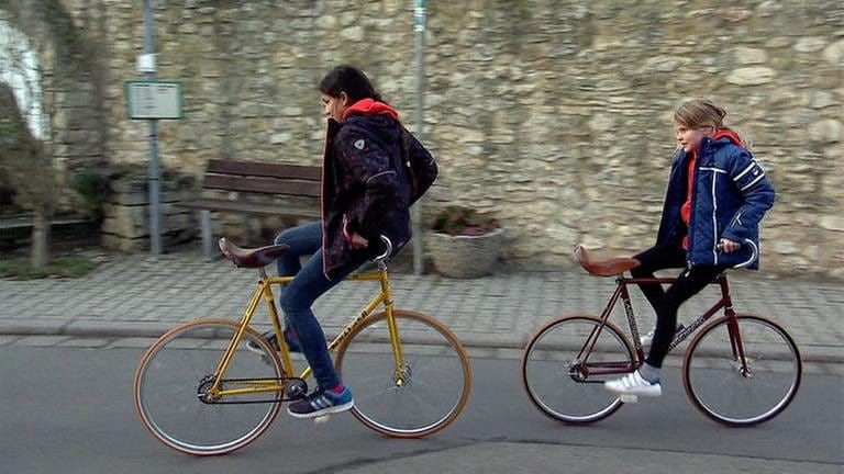 Kunstradfahrerinnen (Foto: SWR, SWR -)