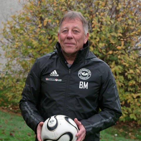 Fußball ist eine der großen Leidenschaften von Bernd Mai. (Foto: SWR)