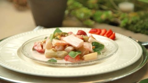 Erdbeer-Spargel-Salat (Foto: WDR)