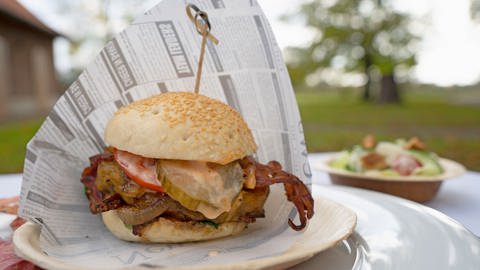 Burger vom Blonde d’Aquitaine-Rind (Foto: WDR, WDR/Melanie Grande)