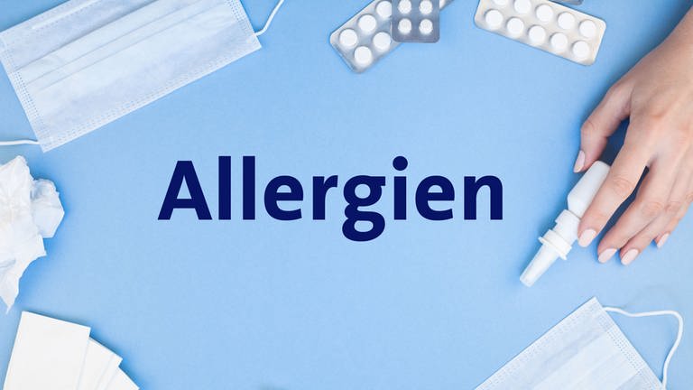 Taschentücher, Nasenspray, Tabletten, Mund-Nasen-Schutzmaske und das Wort Allergien  (Foto: Colourbox)