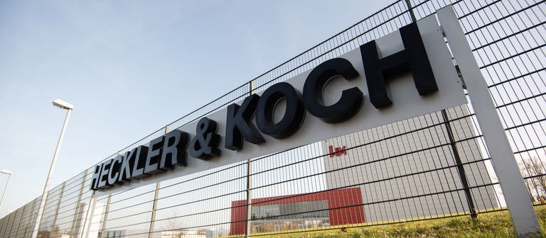 Am Firmensitz von Heckler & Koch in Oberndorf am Neckar arbeiten rund 1.000 Mitarbeiter. (Foto: dpa Bildfunk, picture alliance/Marijan Murat/dpa)