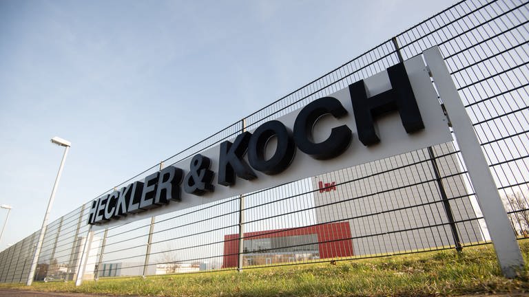 Am Firmensitz von Heckler & Koch in Oberndorf am Neckar arbeiten rund 1.000 Mitarbeiter. (Foto: dpa Bildfunk, picture alliance/Marijan Murat/dpa)