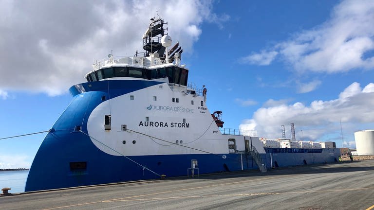 CO2-Einspeicherung in dänischer Nordsee: Die "Aurora Storm" transportiert CO2 zur Offshore-Plattform Nini-West. Von dort wird es in das ausgeförderte Ölfeld eingespeist. (Foto: dpa Bildfunk, CO2-Einspeicherung in dänischer Nordsee)