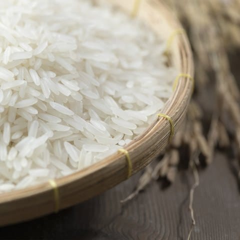 Weisser Reis in einer Schüssel