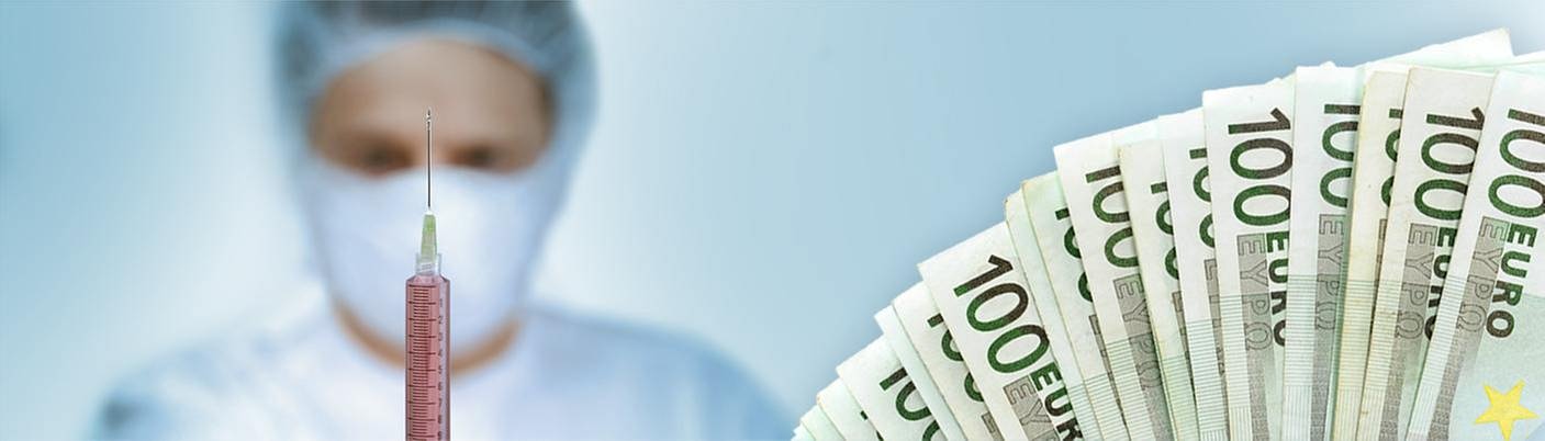 Schönheitschirurg hält eine Spritze in der Hand  Geldscheine (Foto: Getty Images, Thinkstock - Montage: SWR)