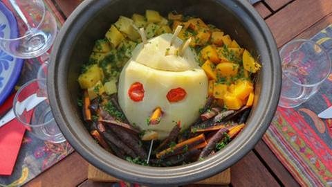 Bunte Kartoffeln mit Gemüse im Topf (Foto: SWR, SWR/Megaherz )