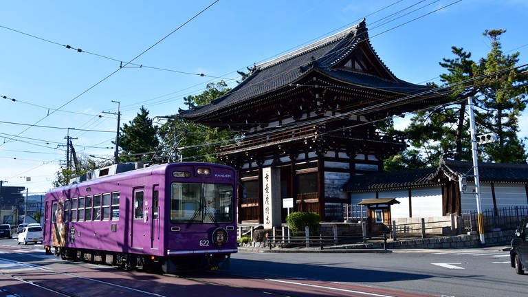 Nur noch eine Straßenbahnlinie gibt es in Kyoto. Das einst dichte Straßenbahnnetz wurde von einer U-Bahn abgelöst. (Foto: SWR, Harald Kirchner)