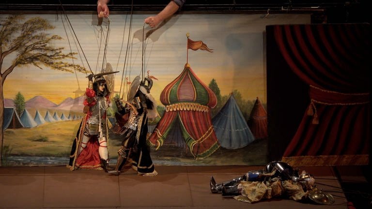 Die Puppenspieler von Catania (Foto: SWR, Höhepunkte des sizilianischen Puppenspiels sind solche Actionszenen)