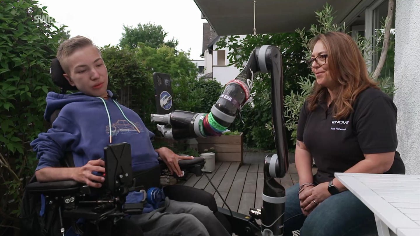 Roboter als Alltagshelfer für Menschen mit Behinderung - Zur Sache