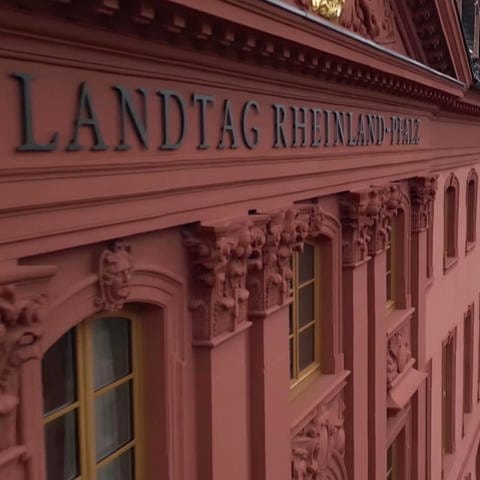 Landtag Rheinland-Pfalz von außen