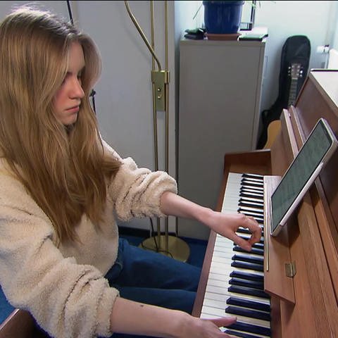 Klavier-Studentin Jennifer Klein aus Mainz (Foto: SWR)