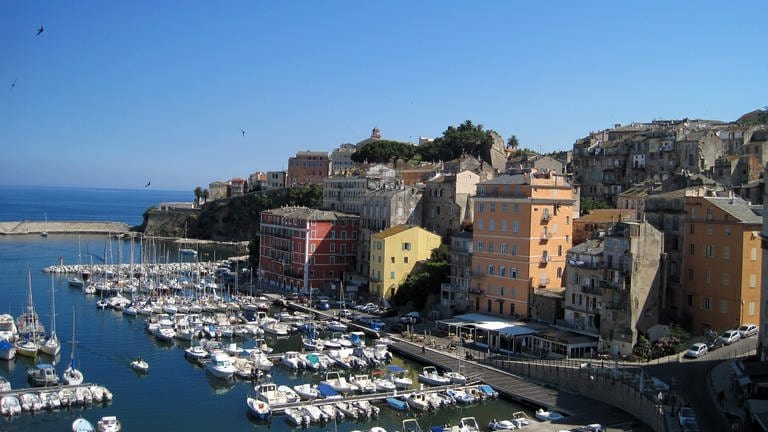 Le "Vieux Port“, der alte Hafen von Bastia.