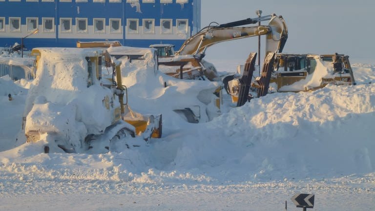 Die russische Polarhalbinsel Jamal im März. Bedeckt mit einem Eispanzer.