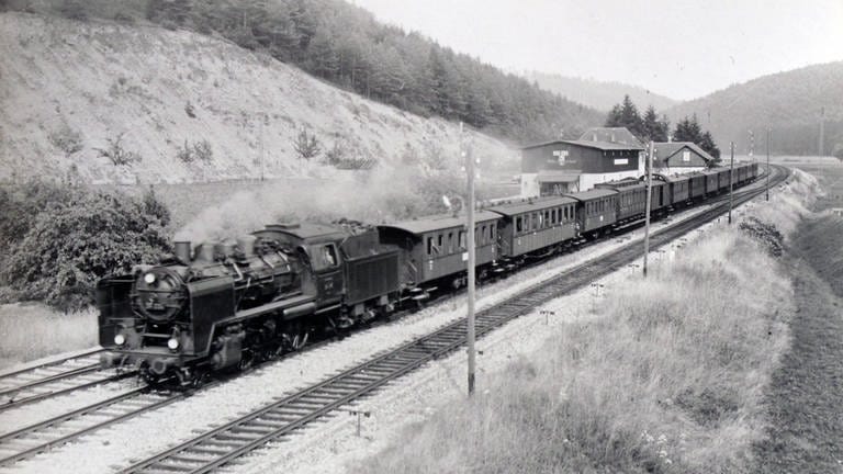 Die Gäubahn bei Neckarhausen im Jahr 1937