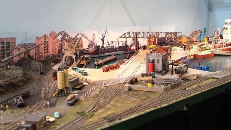 ModelSpoorAtelier Oostkamp Belgie: Hafen, Verbindung Albert Kanal, Hinterhafen von Antwerpen bis zur Schwerindustrie nach Lüttich