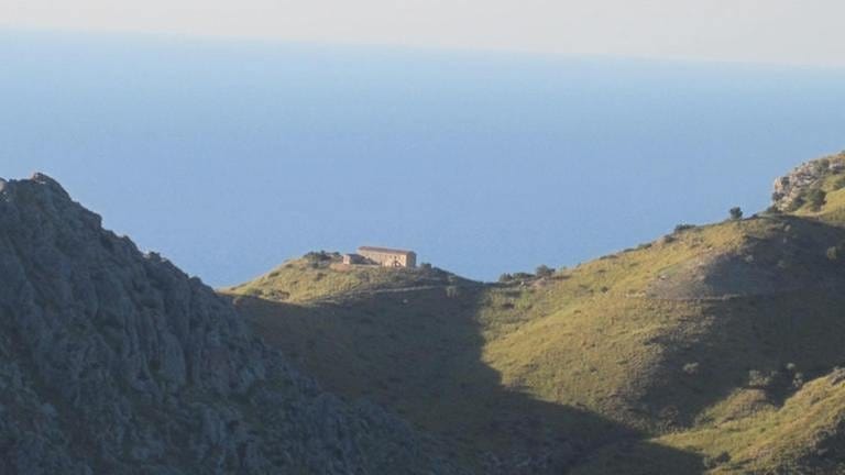 Liegt im Gebirge und schwebt über dem Meer: der Wallfahrtsort Santuari de Lluc