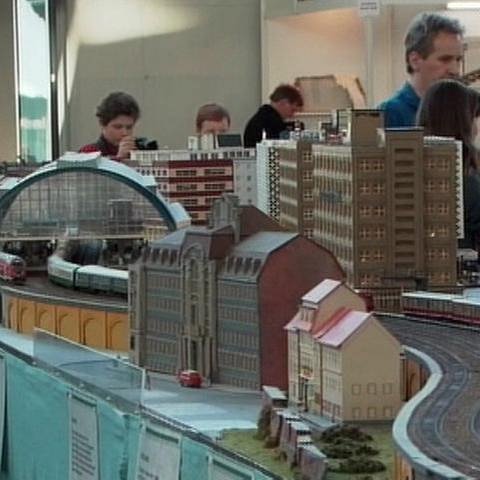 Blick auf einen Teil des Models des Berliner Eisenbahnnetzes