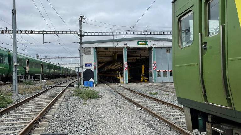 Eine Werkstatt von Irish Rail in Dublin: hier werden alle DART-Züge repariert.