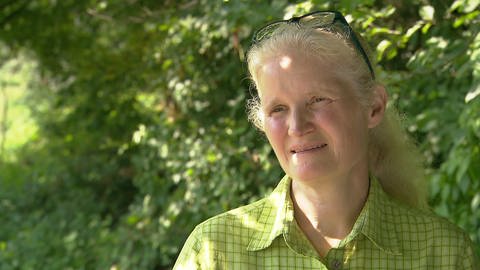 Sonja Schweikert aus Koblenz ist Heilpraktikerin, Wildkräuter- und Waldpädagogin